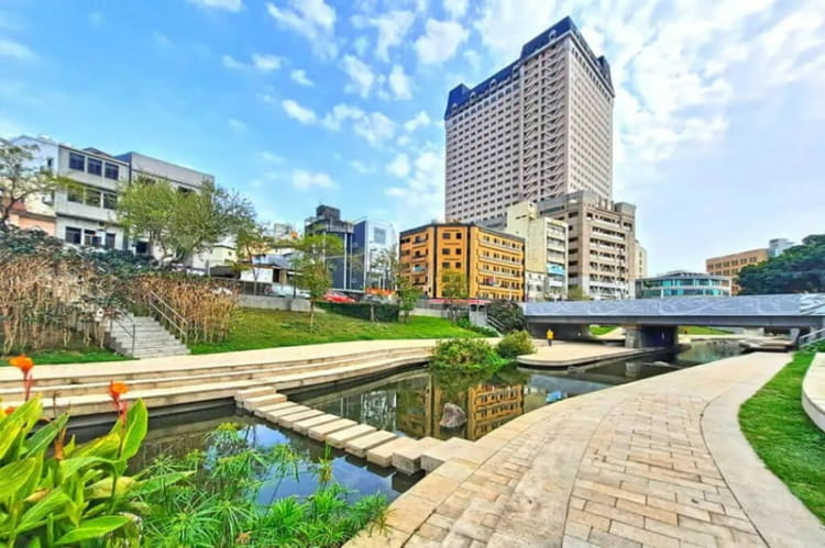 Thời tiết Đài Trung rất thích hợp để du khách khám phá