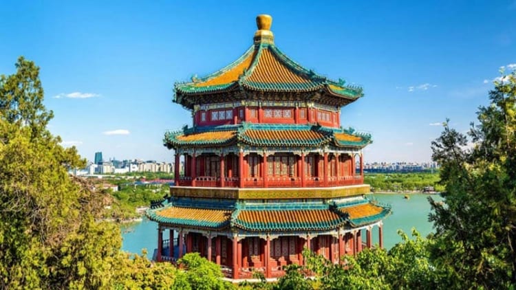 Di Hòa Viên với khung cảnh thiên nhiên đầy tĩnh lặng